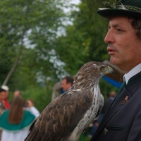 Christian mit Habichtsadler